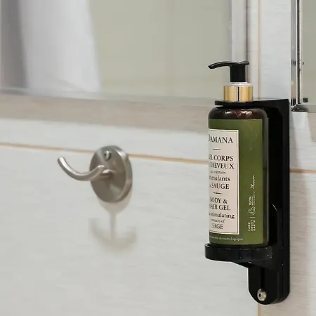 アパート Sunny W/ Balcony In By Lovelystay *