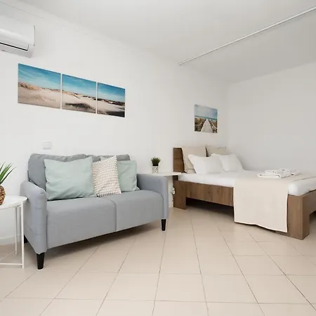 Apartment Sunny W/ Balcony In By Lovelystay