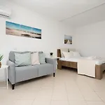 Apartament Sunny W/ Balcony In By Lovelystay
